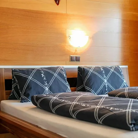 Haus Weissbacher 1 فيلدشوناو